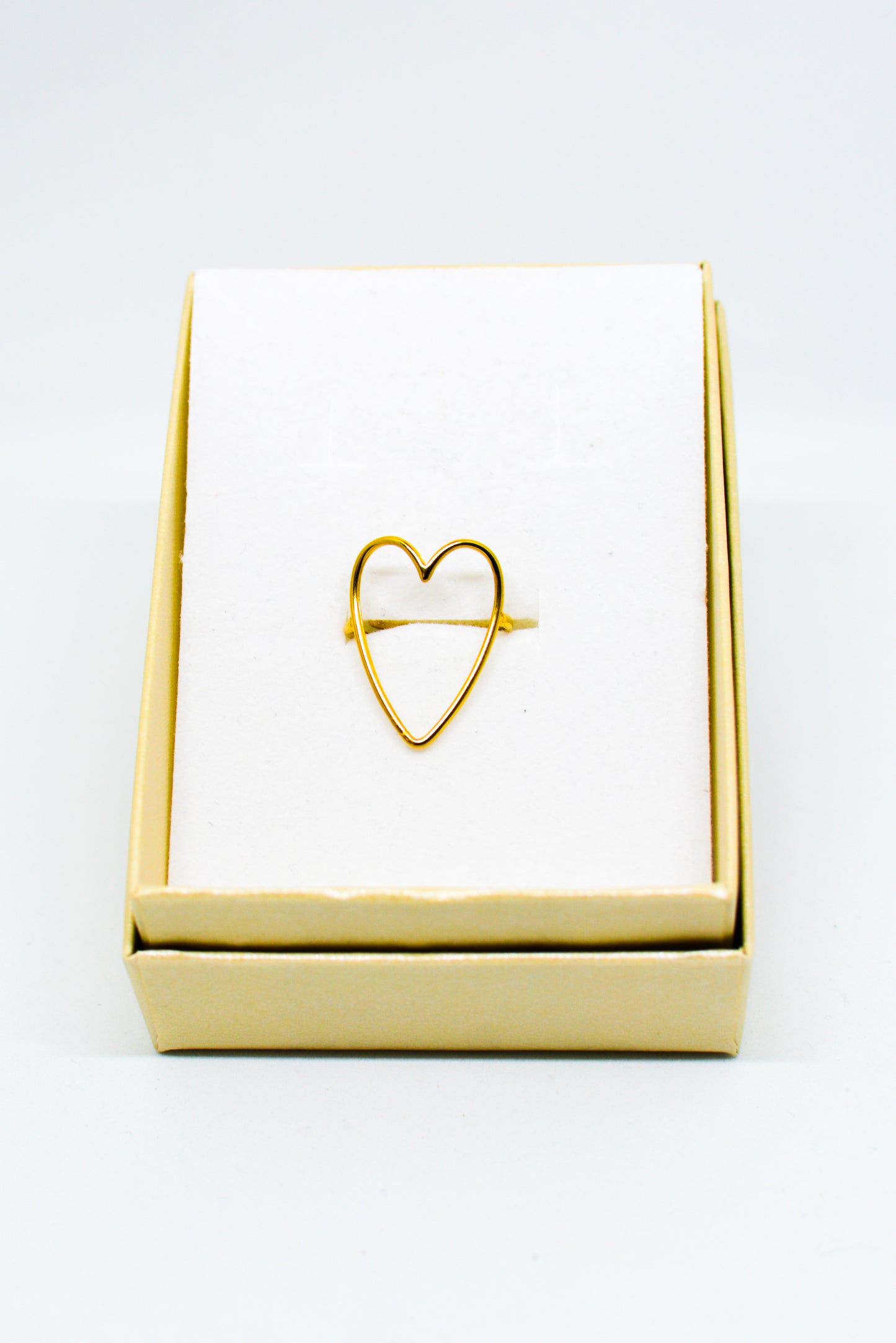 anello cuore vuoto allungato